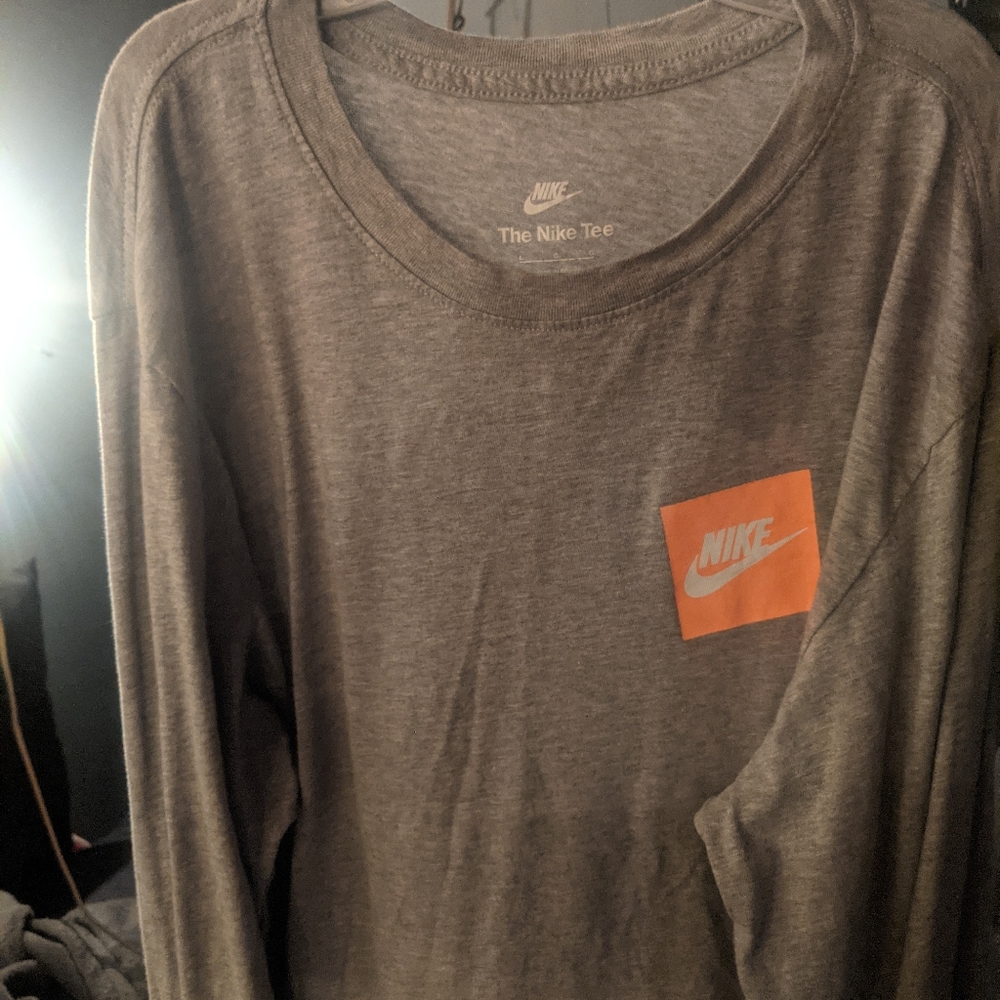 Nike long sleeve shirt